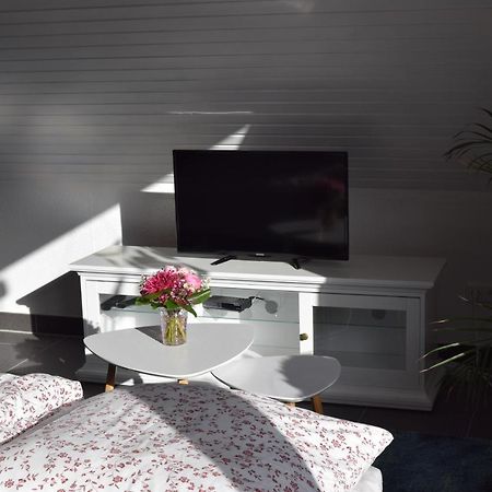 Ferienwohnung Knaack บือเดลส์ดอร์ฟ ภายนอก รูปภาพ